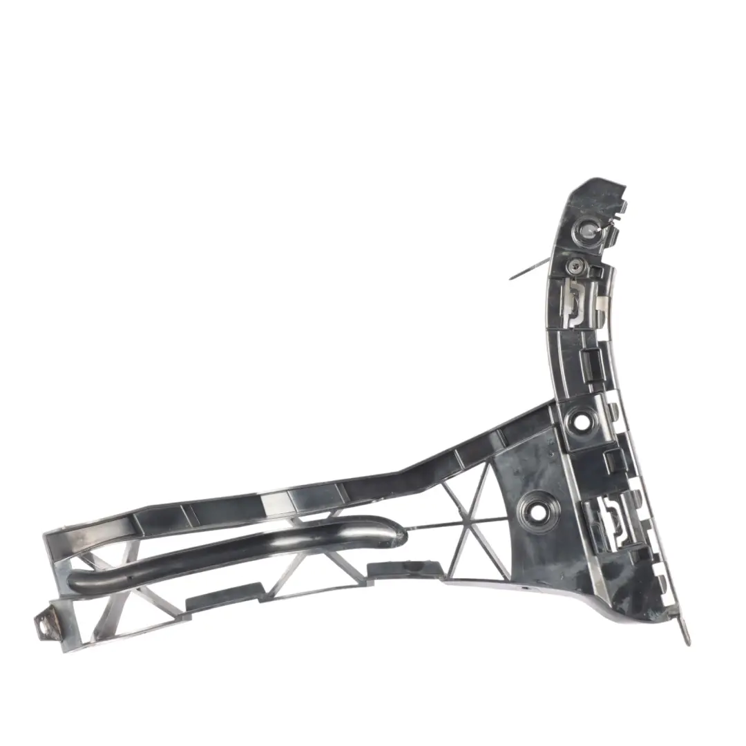Supporto staffa paraurti posteriore sinistro per Mercedes C205 W205 con numero di parte A2058800530 Mercedes C205 W205 Supporto staffa paraurti posteriore sinistro - SKU A2058800530 - Numero di parte A2058800530