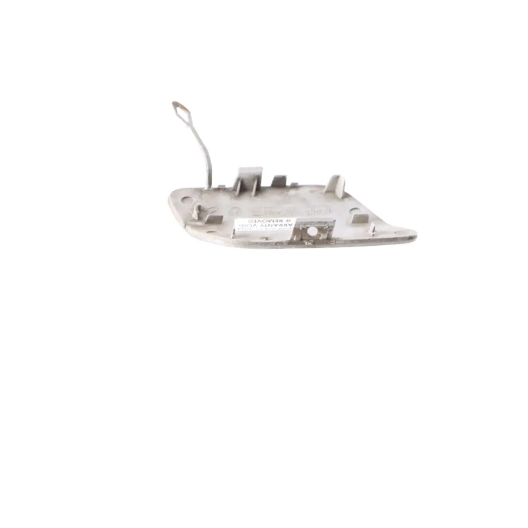 Tapa Gancho Remolque Parachoques Delantero Mercedes W169 Plata Iridium - 775 para con número de pieza A2058850224 Tapa Gancho Remolque Parachoques Delantero Mercedes W169 Plata Iridium - 775 - SKU A2058850224-IRS - Número de pieza A2058850224
