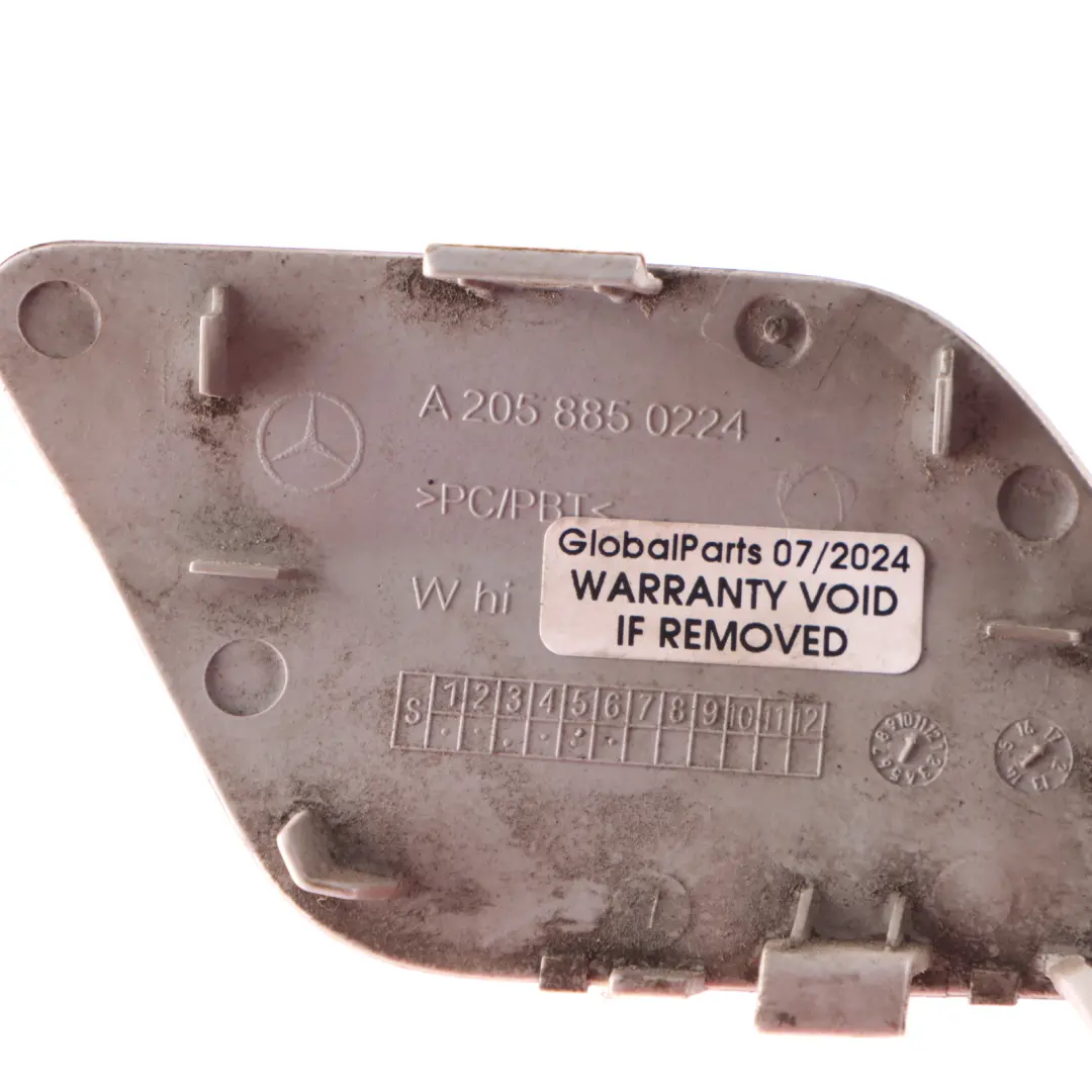 Front Stoß Stange Abschleppöse Haken Abdeckung Iridium Silber 775 für Mercedes W169 mit Teilenummer A2058850224 Mercedes W169 Front Stoß Stange Abschleppöse Haken Abdeckung Iridium Silber 775 - SKU A2058850224-IRS - Teilenummer A2058850224