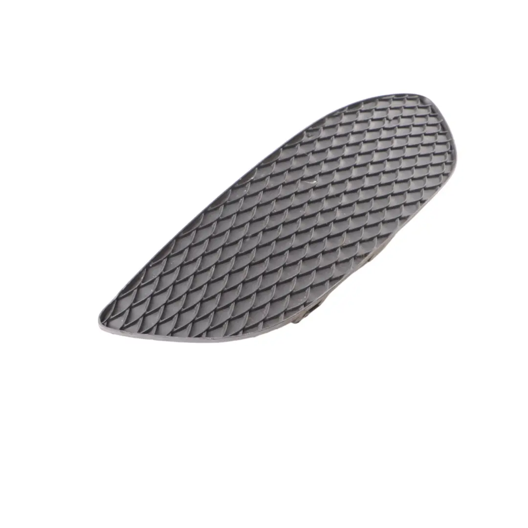 Dolna Kratka Zderzaka Lewy Przód do Mercedes W205 o numerze A2058850723 Mercedes W205 Dolna Kratka Zderzaka Lewy Przód - SKU A2058850723 - Numer Części A2058850723