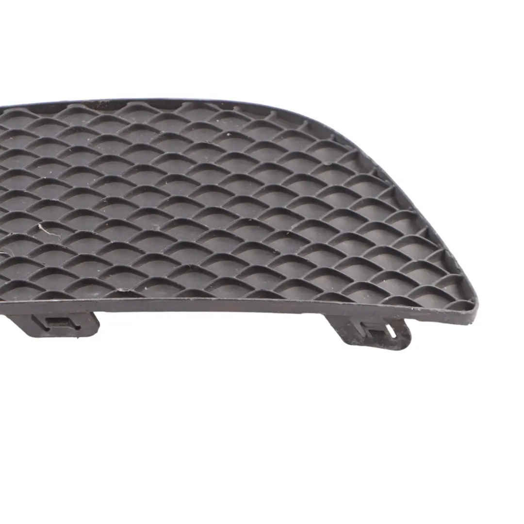 Mercedes W205 Parachoques Delantero Izquierdo Rejilla Inferior - SKU A2058850723 - Número de pieza A2058850723