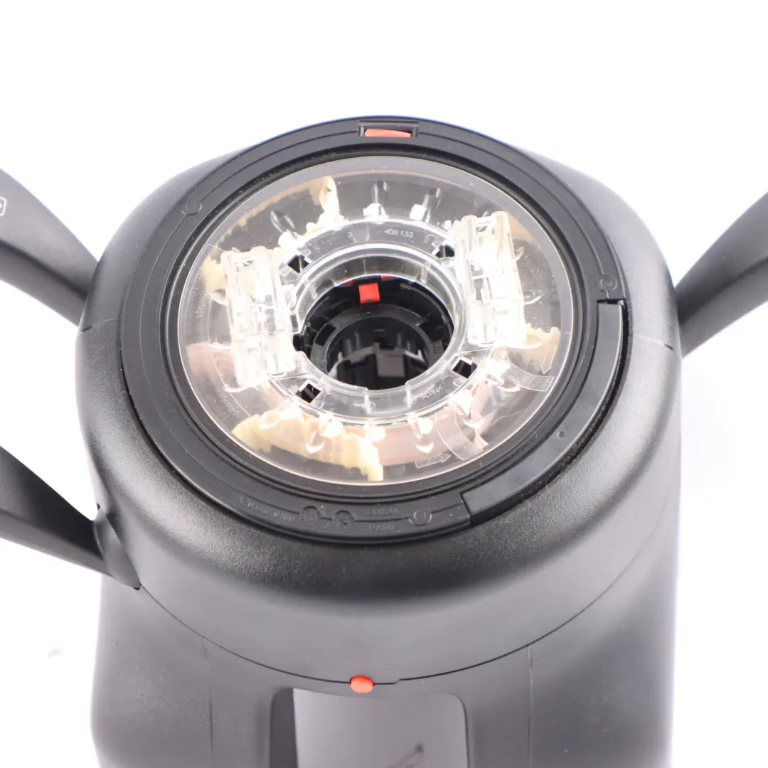 Colonne de direction Indicateur d'essuie-glace Squib pour Mercedes W205 à propos du numéro de pièce A2059006319 Mercedes W205 Colonne de direction Indicateur d'essuie-glace Squib - SKU A2059006319 - Numéro de pièce A2059006319