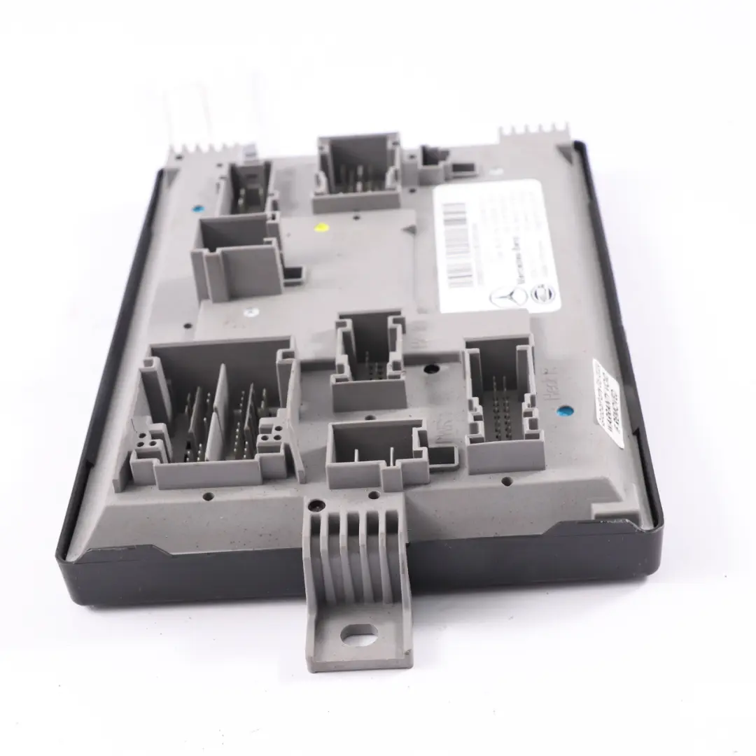 Caja fusibles Módulo SAM trasero Unidad eléctricos para Mercedes W205 W213 con número de pieza A2059007037 Mercedes W205 W213 Caja fusibles Módulo SAM trasero Unidad eléctricos - SKU A2059007037 - Número de pieza A2059007037