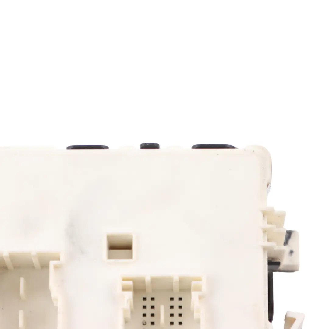 Sam Módulo de Control Body Comfort ECU para Mercedes C205 con número de pieza A2059007134 Mercedes C205 Sam Módulo de Control Body Comfort ECU - SKU A2059007134 - Número de pieza A2059007134