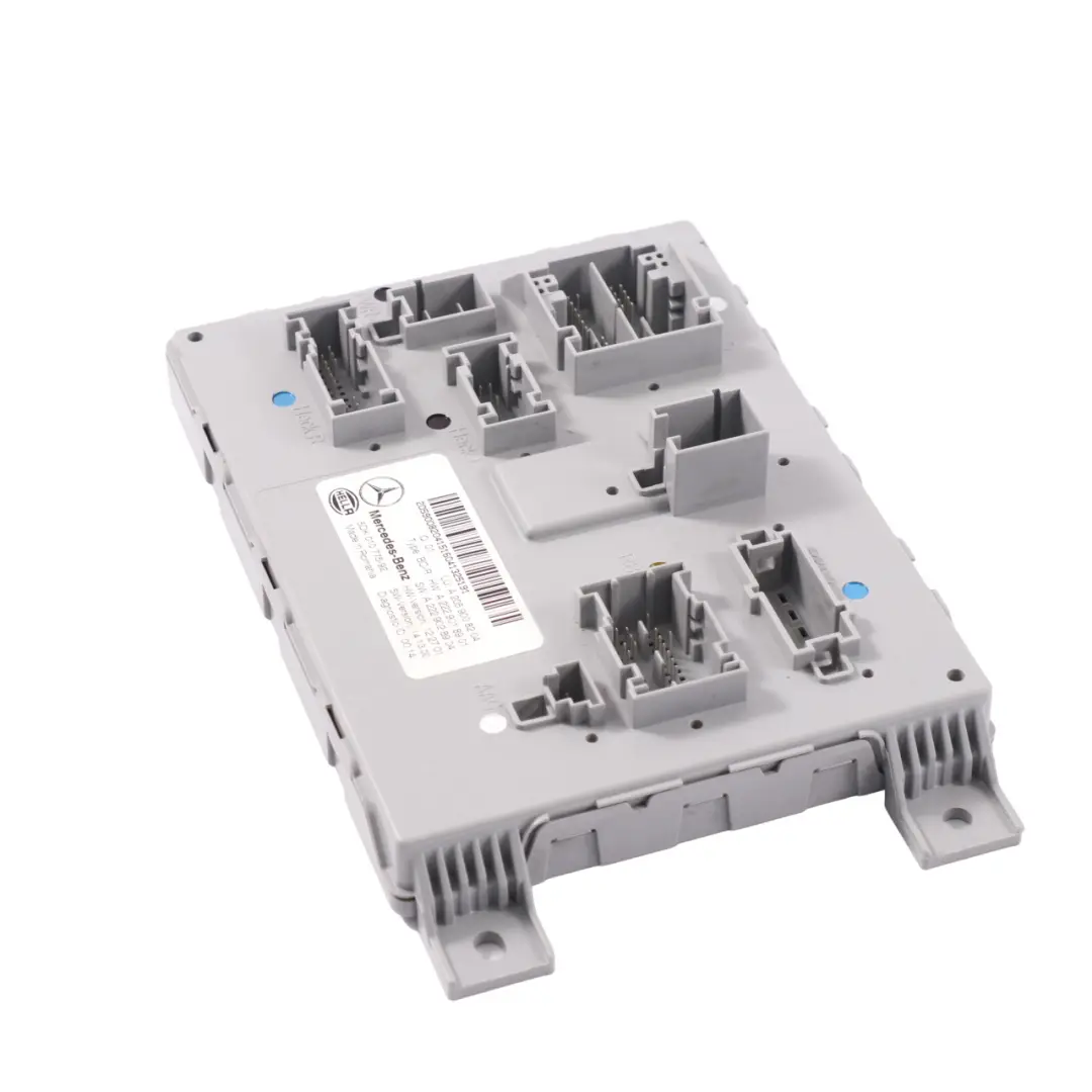 Module SAM Boîte à fusibles Relais Unité de contrôle pour Mercedes W205 à propos du numéro de pièce A2059008204 Mercedes W205 Module SAM Boîte à fusibles Relais Unité de contrôle - SKU A2059008204 - Numéro de pièce A2059008204