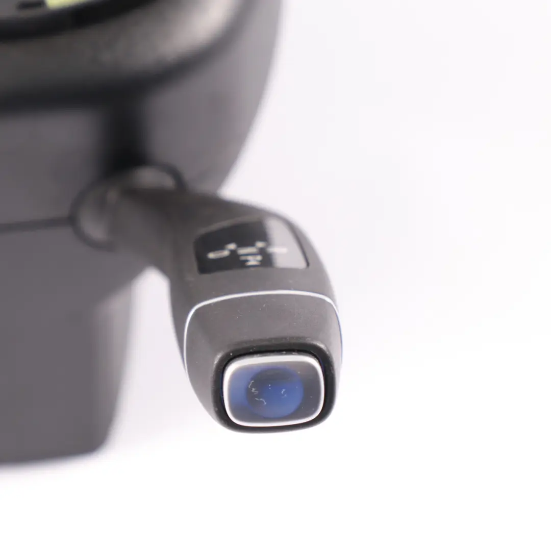 Przełącznik Zespolony Manetki do Mercedes W205 o numerze A2059009239 Mercedes W205 Przełącznik Zespolony Manetki - SKU A2059009239 - Numer Części A2059009239