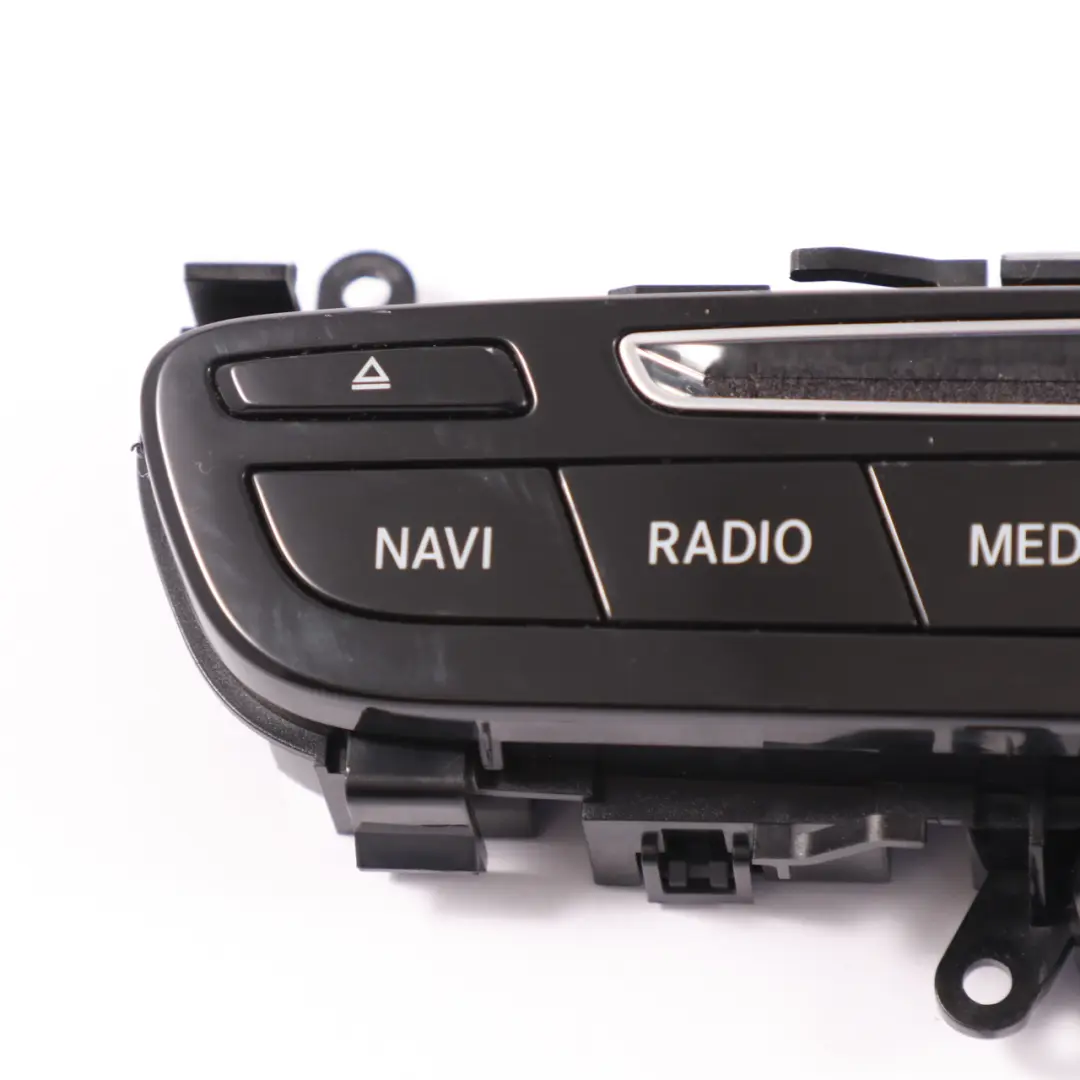 Mercedes W205 Interrupteur Radio Hazards supérieur tableau bord - SKU A2059053601-1 - Numéro de pièce A2059053601
