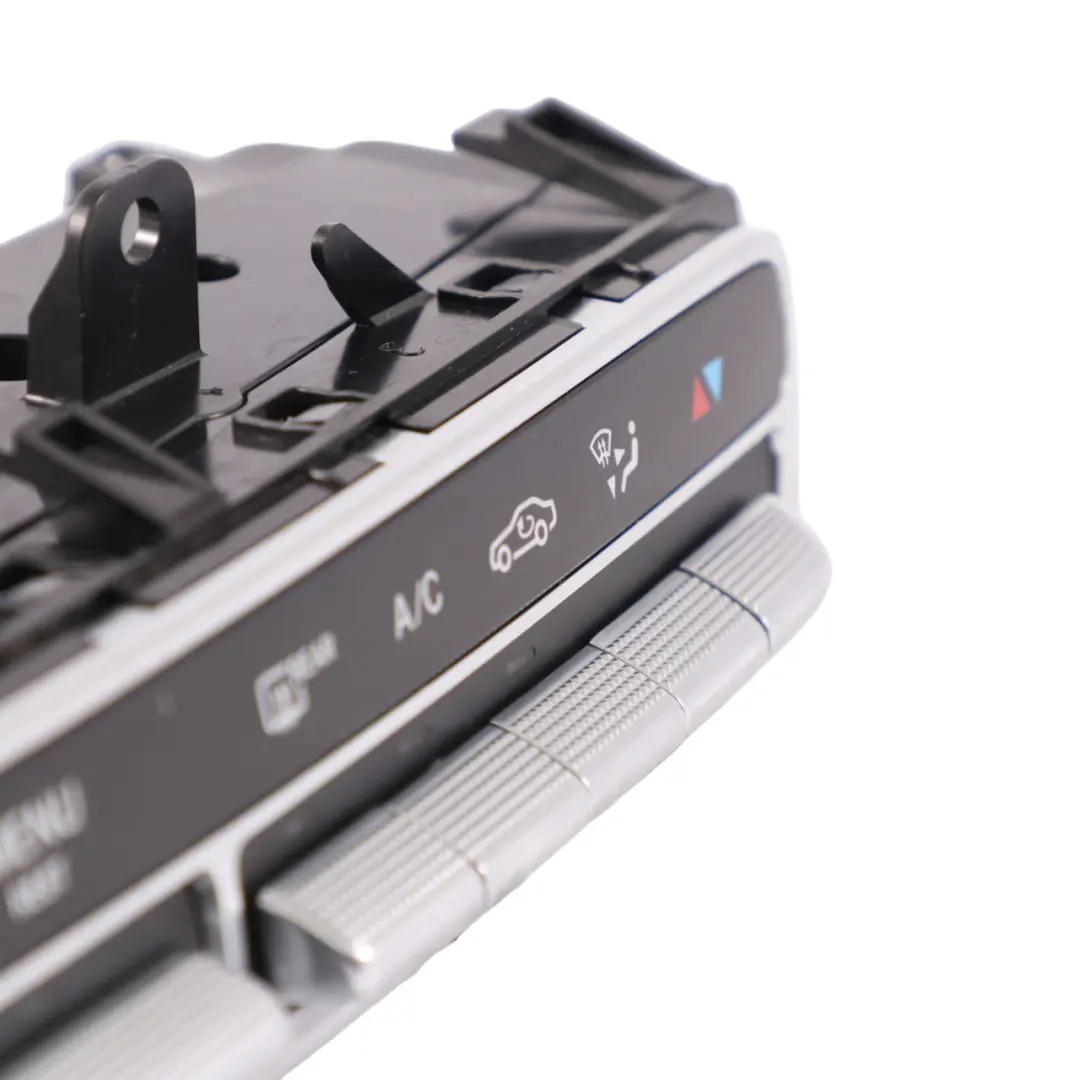 Panel Nawiewu Klimatyzacji do Mercedes W205 C253 o numerze A2059054415 Mercedes W205 C253 Panel Nawiewu Klimatyzacji - SKU A2059054415 - Numer Części A2059054415