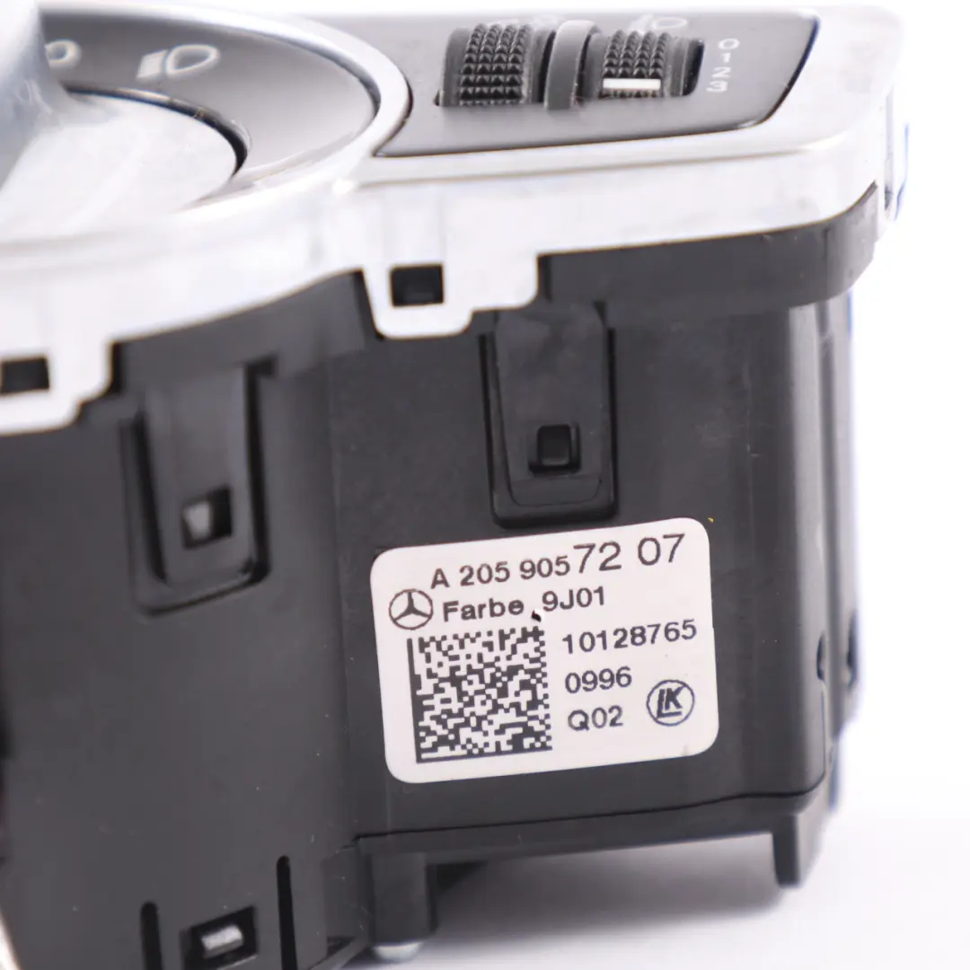 Interruttore luci Mercedes W205 Cruscotto Luci Pannello controllo per con numero di parte A2059057207 Interruttore luci Mercedes W205 Cruscotto Luci Pannello controllo - SKU A2059057207 - Numero di parte A2059057207