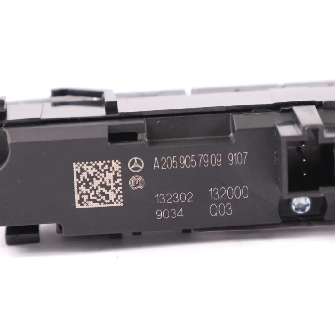 Switch Driving Assistance Mode Driver Side Console to Mercedes W205 with Part number A2059057909 Mercedes W205 Switch Driving Assistance Mode Driver Side Console - SKU A2059057909 - Part number A2059057909
