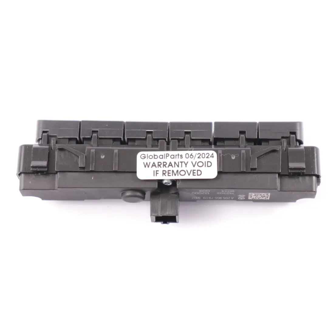 Interruptor Modo Asistencia Conducción Lado Conductor para Mercedes W205 con número de pieza A2059057909 Mercedes W205 Interruptor Modo Asistencia Conducción Lado Conductor - SKU A2059057909 - Número de pieza A2059057909