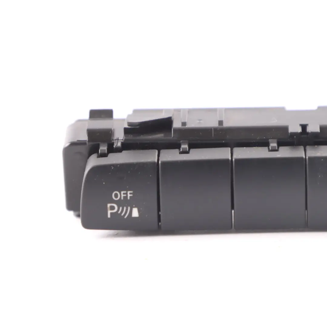 PDC Einparkhilfe Sensor Schalter Steuertaste für Mercedes W205 mit Teilenummer A2059058009 Mercedes W205 PDC Einparkhilfe Sensor Schalter Steuertaste - SKU A2059058009 - Teilenummer A2059058009