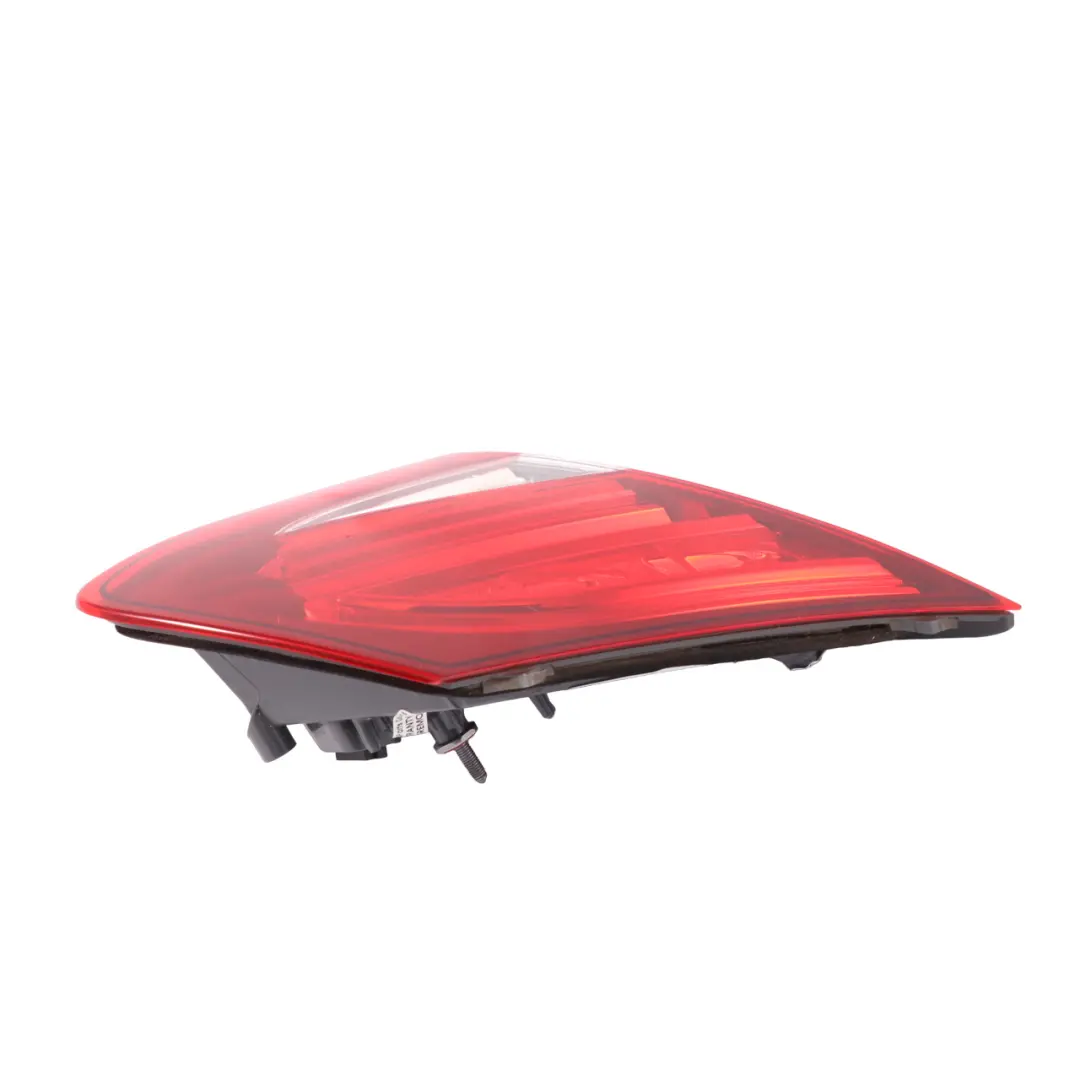 Mercedes C205 Coupé Feu arrière coffre hayon gauche LED - SKU A2059066700 - Numéro de pièce A2059066700