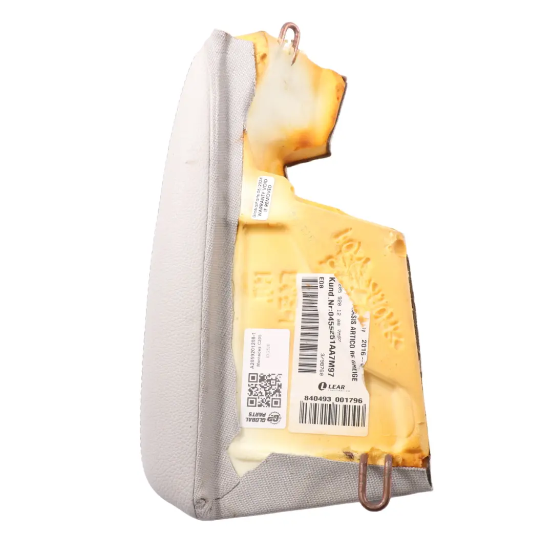 Mercedes C205 Panneau latéral banquette arrière droite Cover Grey Leather - SKU A2059201208-1 - Numéro de pièce A2059201208