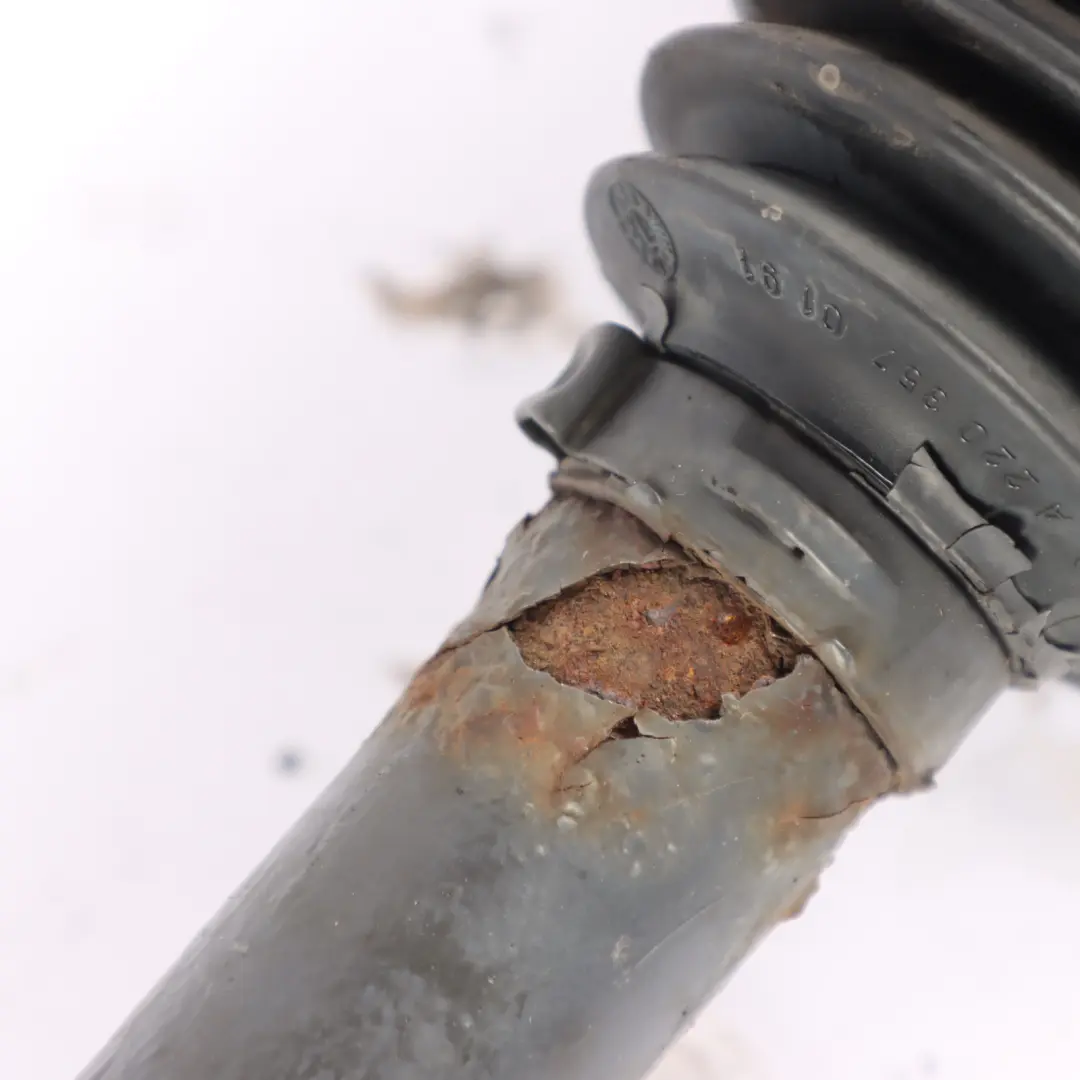 Albero Di Trasmissione Posteriore Sinistro Destro per Mercedes W204 C207 con numero di parte A2073500010 Mercedes W204 C207 Albero Di Trasmissione Posteriore Sinistro Destro - SKU A2073500010 - Numero di parte A2073500010