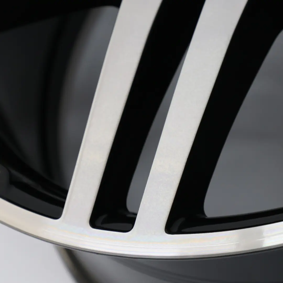 Llanta aleación delantera negra 18" 8J ET:45 para Mercedes C207 A207 AMG con número de pieza A2074011302 Mercedes C207 A207 AMG Llanta aleación delantera negra 18" 8J ET:45 - SKU A2074011302-4 - Número de pieza A2074011302