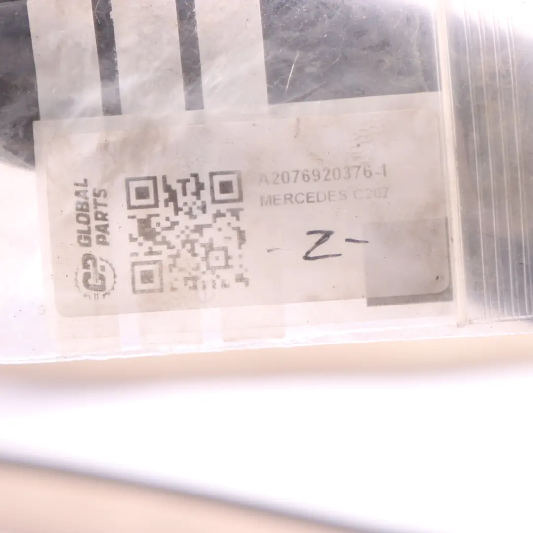 W207 A207 C207 Front Left N/S Door Rail Sealing Seal to Mercedes with Part number A2076920376 Mercedes W207 A207 C207 Front Left N/S Door Rail Sealing Seal - SKU A2076920376-1 - Part number A2076920376
