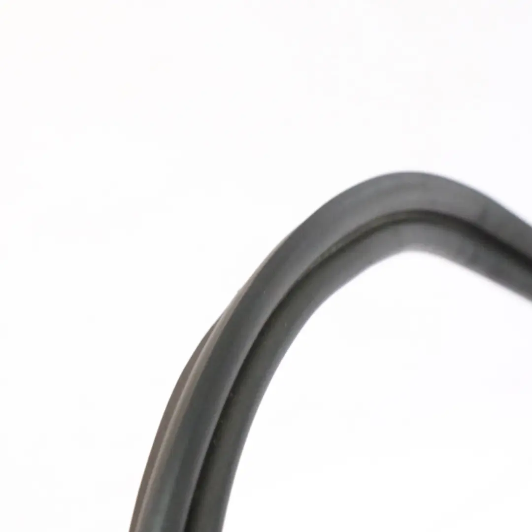 Couvercle de Coffre Joint d'étanchéité arrière pour Mercedes C207 Coupe à propos du numéro de pièce A2077500498 Mercedes C207 Coupe Couvercle de Coffre Joint d'étanchéité arrière - SKU A2077500498 - Numéro de pièce A2077500498