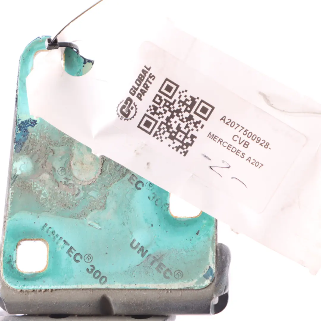 Bisagra tapa maletero Mercedes A207 Izquierda Cavansite Azul Metalizado - 890 para con número de pieza A2077500928 Bisagra tapa maletero Mercedes A207 Izquierda Cavansite Azul Metalizado - 890 - SKU A2077500928-CVB - Número de pieza A2077500928