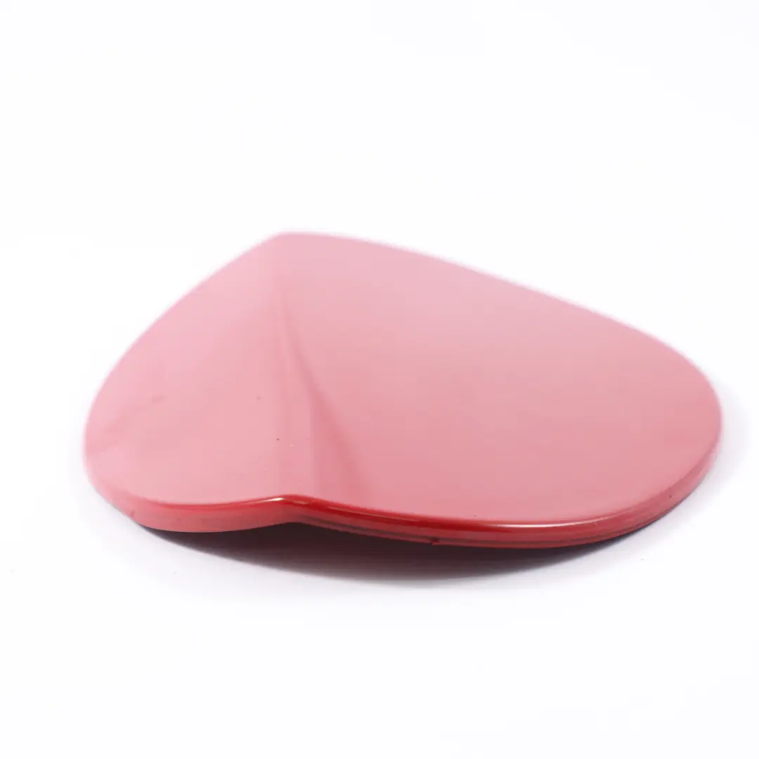 Coupé Couvercle de trappe à carburant Rouge Opale 590 pour Mercedes C207 à propos du numéro de pièce A2077570106 Mercedes C207 Coupé Couvercle de trappe à carburant Rouge Opale 590 - SKU A2077570106-FUP - Numéro de pièce A2077570106