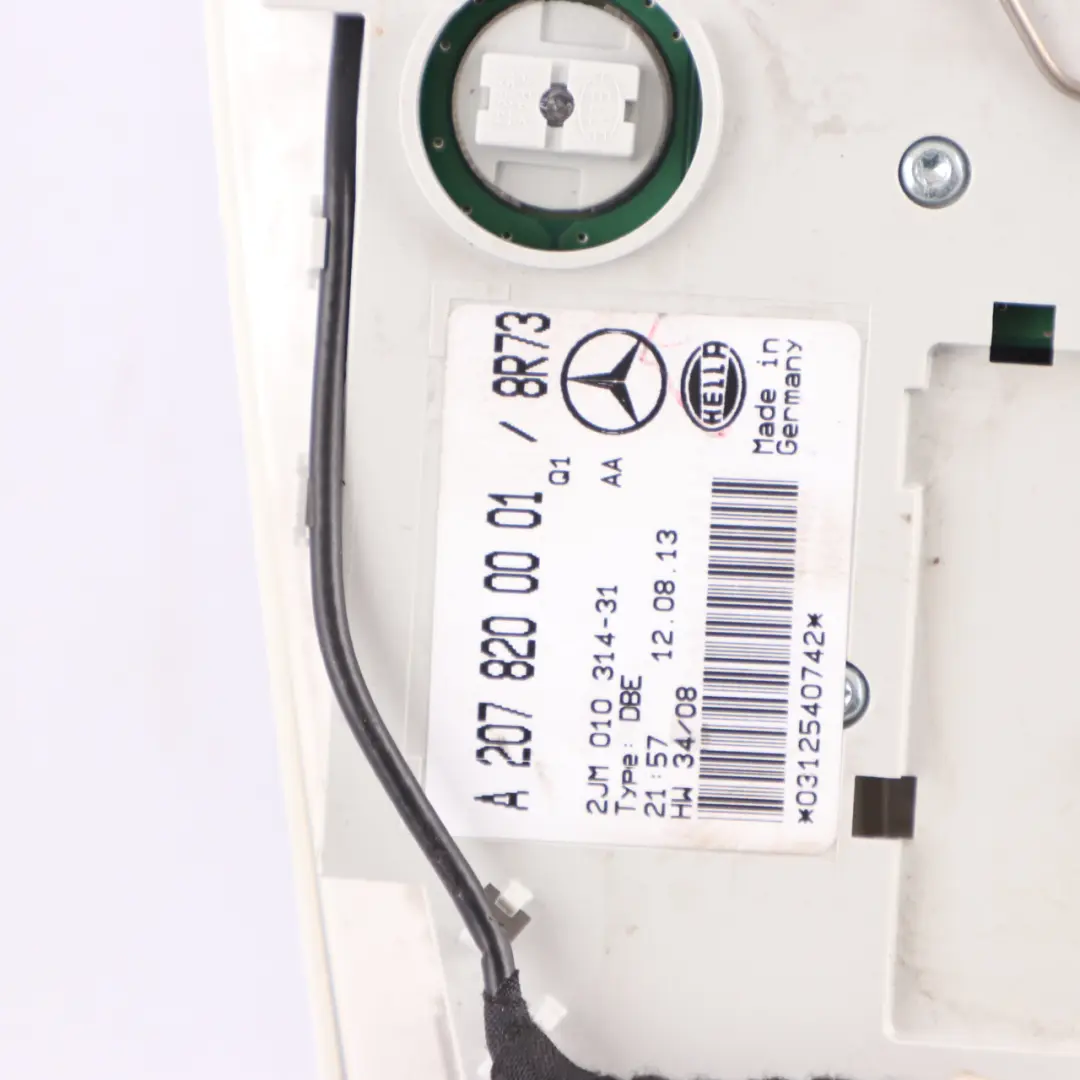 Mercedes W207 A207 Luz Lectura Techo Interruptor Beige - SKU A2078200001-1 - Número de pieza A2078200001