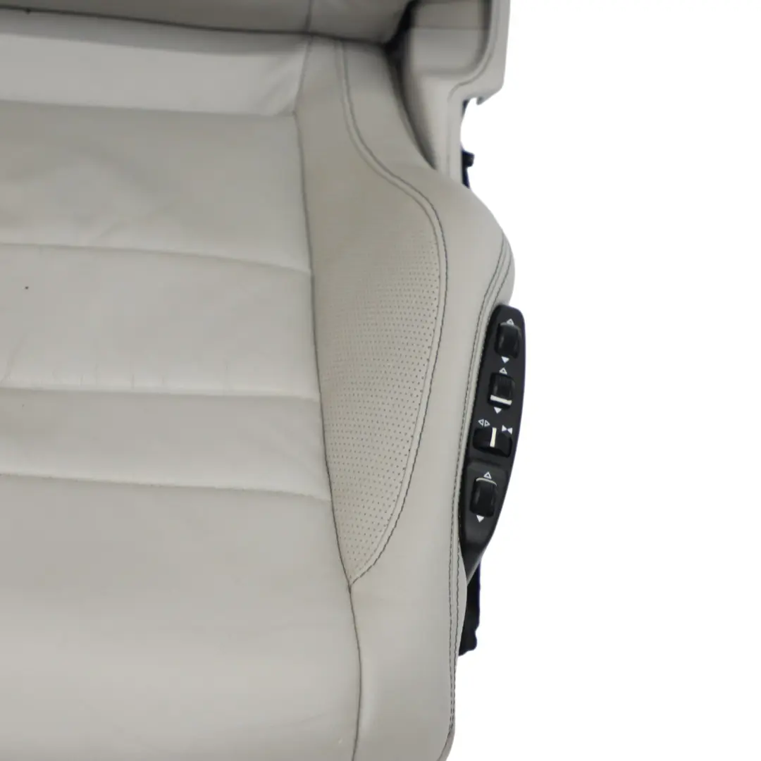 Sedile anteriore Mercedes C204 C207 Destro Pelle Grigio Riscaldato Elettrico per con numero di parte A2079101005 Sedile anteriore Mercedes C204 C207 Destro Pelle Grigio Riscaldato Elettrico - SKU A2079101005-6 - Numero di parte A2079101005