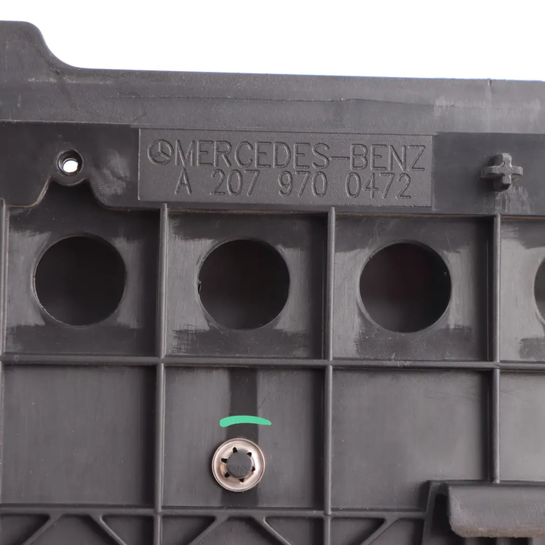 Mercedes A207 Boîte Déflecteur Vent Pour Capote Cabriolet Actionneur - SKU A2079700272 - Numéro de pièce A2079700272