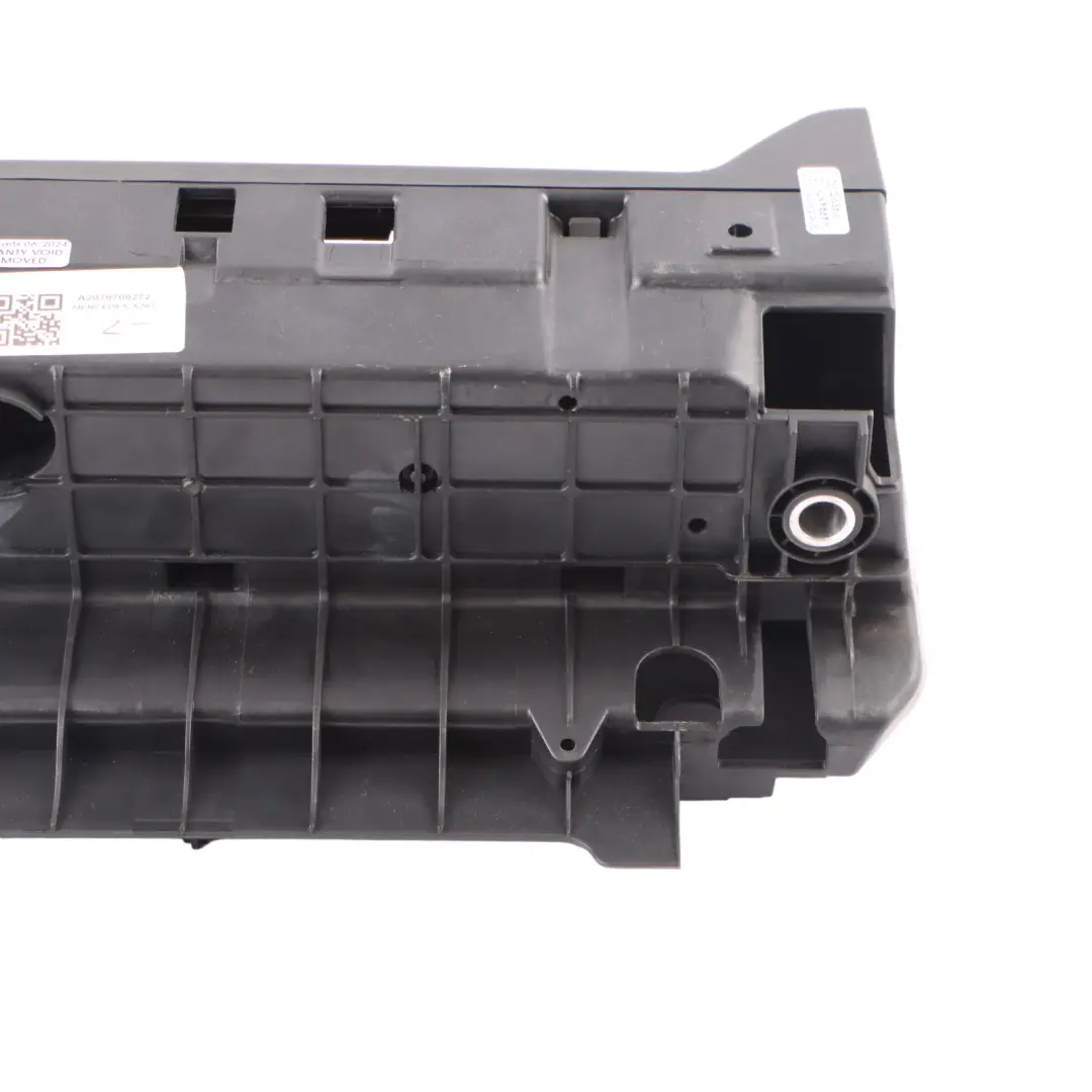 Wiatrołap Silniczek Wiatrołapu do Mercedes A207 Cabrio o numerze A2079700272 Mercedes A207 Cabrio Wiatrołap Silniczek Wiatrołapu - SKU A2079700272 - Numer Części A2079700272