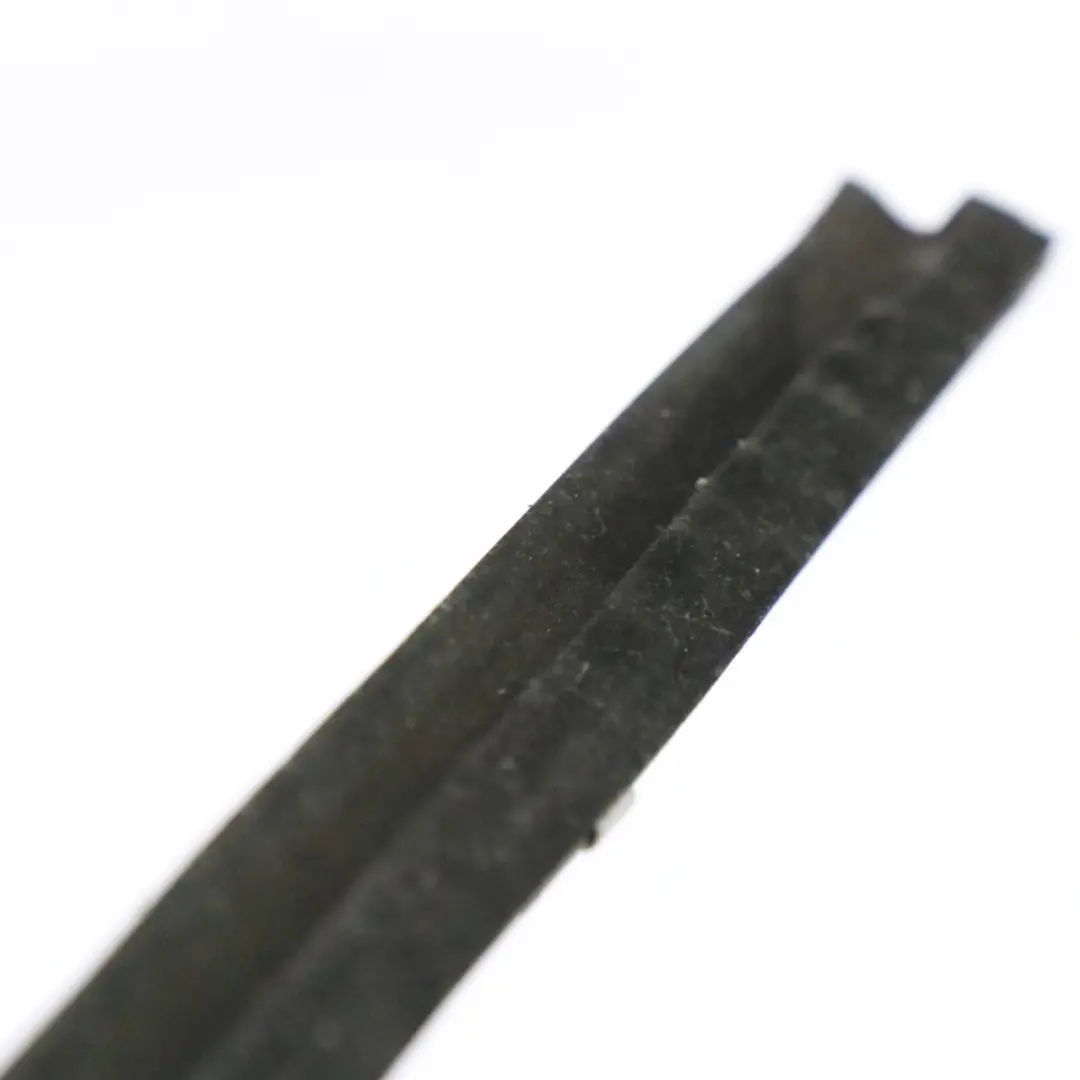  Guarnizione finestra Mercedes C209 posteriore destra striscia - SKU A2096700238 - Numero di parte A2096700238