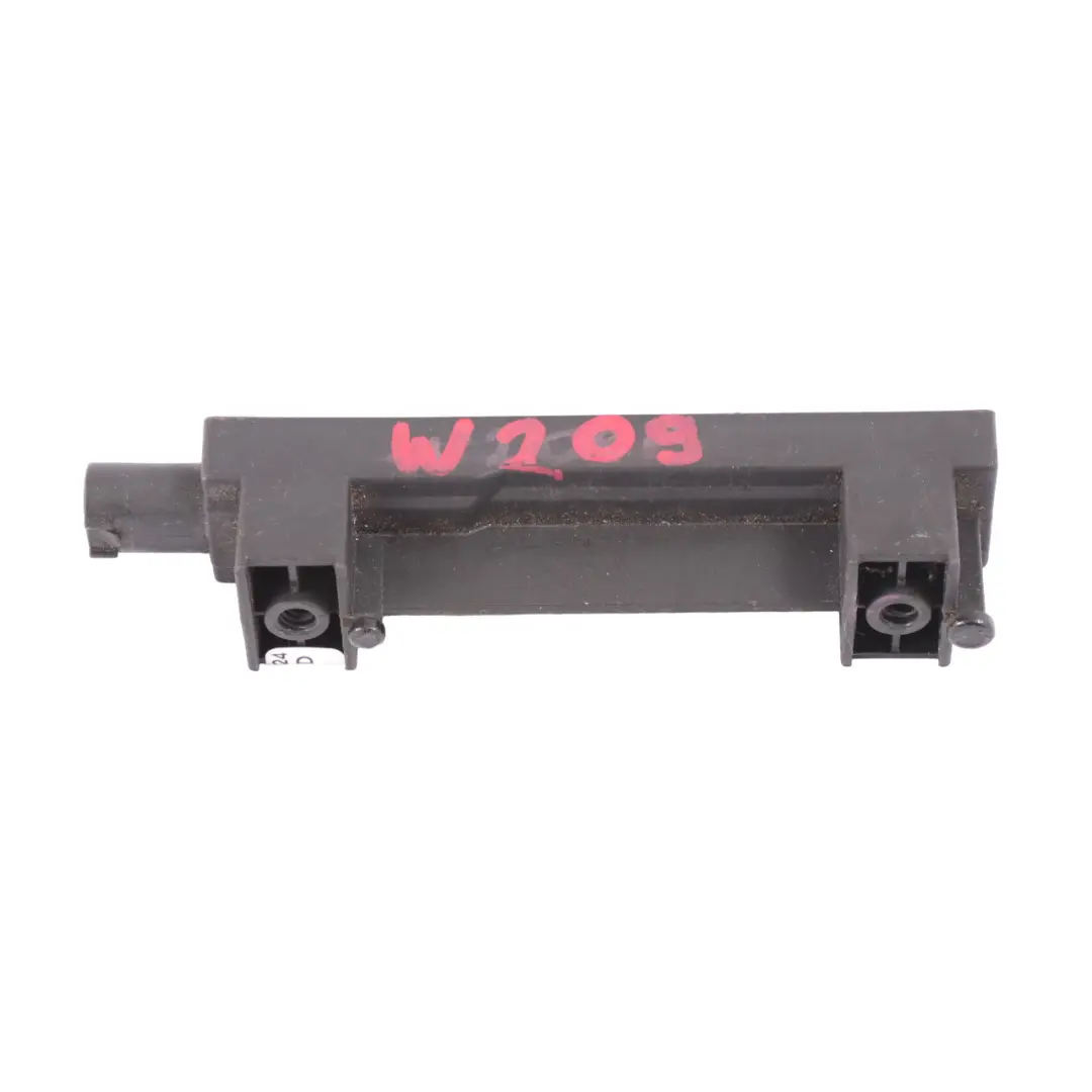 Eintrag Keyless Go Antennenmodul Tür Links Rechts für Mercedes A209 mit Teilenummer A2098200475 Mercedes A209 Eintrag Keyless Go Antennenmodul Tür Links Rechts - SKU A2098200475 - Teilenummer A2098200475