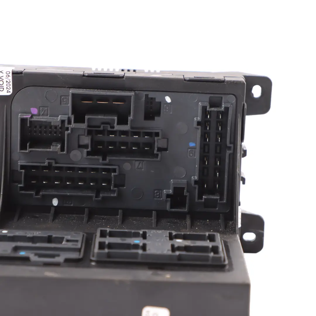 SAM Module Fuse Box Relay Control Unit to Mercedes W211 with Part number A2115456101 Mercedes W211 SAM Module Fuse Box Relay Control Unit - SKU A2115456101 - Part number A2115456101