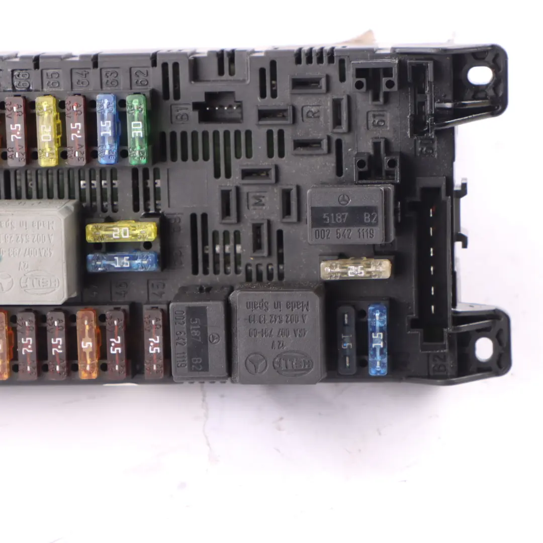 Fuse Box Control Unit SAM Module to Mercedes C219 with Part number A2115457001 Mercedes C219 Fuse Box Control Unit SAM Module - SKU A2115457001 - Part number A2115457001