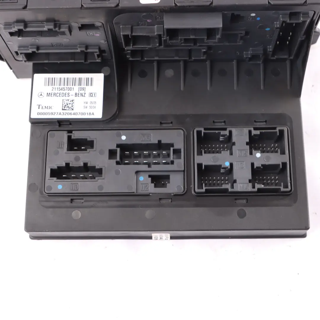 Fuse Box Control Unit SAM Module to Mercedes C219 with Part number A2115457001 Mercedes C219 Fuse Box Control Unit SAM Module - SKU A2115457001 - Part number A2115457001