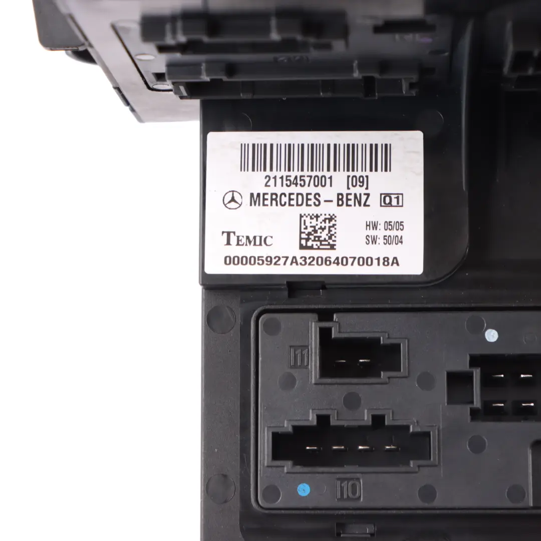 Fuse Box Control Unit SAM Module to Mercedes C219 with Part number A2115457001 Mercedes C219 Fuse Box Control Unit SAM Module - SKU A2115457001 - Part number A2115457001