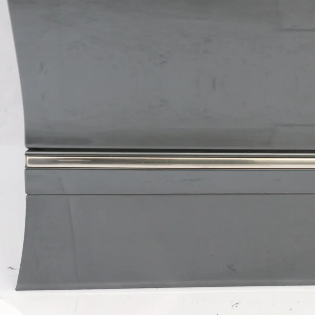 Tür vorne rechts E-Klasse Flintgrau Metallic - 368 für Mercedes W211 mit Teilenummer A2117201405 Mercedes W211 Tür vorne rechts E-Klasse Flintgrau Metallic - 368 - SKU A2117201405-FLG - Teilenummer A2117201405