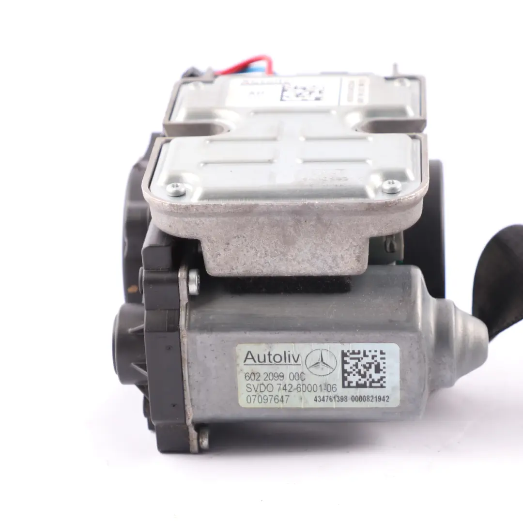 Belt Mercedes C219 W211 Front Seat Safety Belt Right O/S Black to Seat with Part number A2118605686 Seat Belt Mercedes C219 W211 Front Seat Safety Belt Right O/S Black - SKU A2118605686 - Part number A2118605686