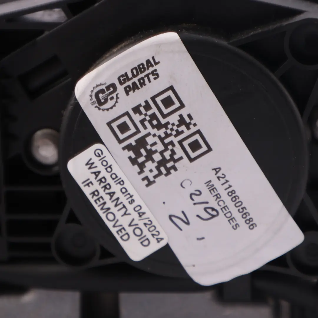  Sicher Heits Gurt Mercedes C219 W211 Vordersitz Rechts Schwarz - SKU A2118605686 - Teilenummer A2118605686