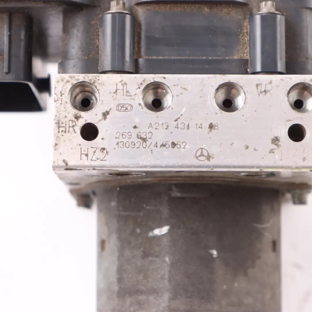 Facelift ABS Pumpensteuergerät für Mercedes W212 mit Teilenummer A2124311448 Mercedes W212 Facelift ABS Pumpensteuergerät - SKU A2124311448 - Teilenummer A2124311448