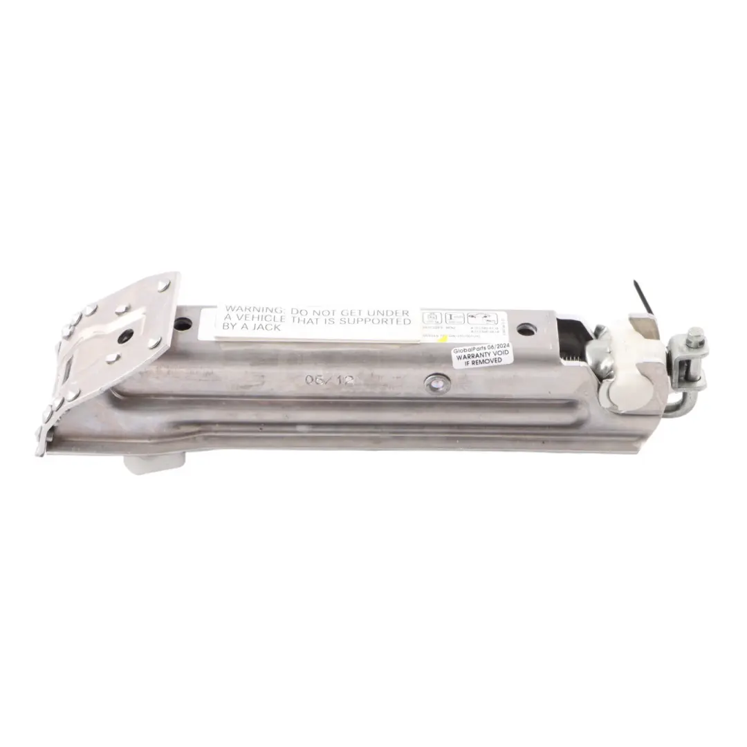 Mercedes W204 Cale de roue pliante - SKU A2125800118 - Numéro de pièce A2125800118