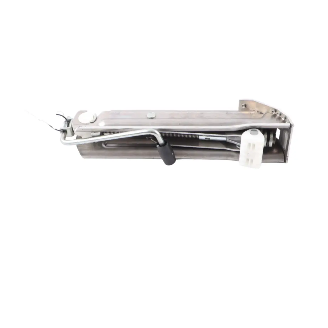 Mercedes W204 Cale de roue pliante - SKU A2125800118 - Numéro de pièce A2125800118