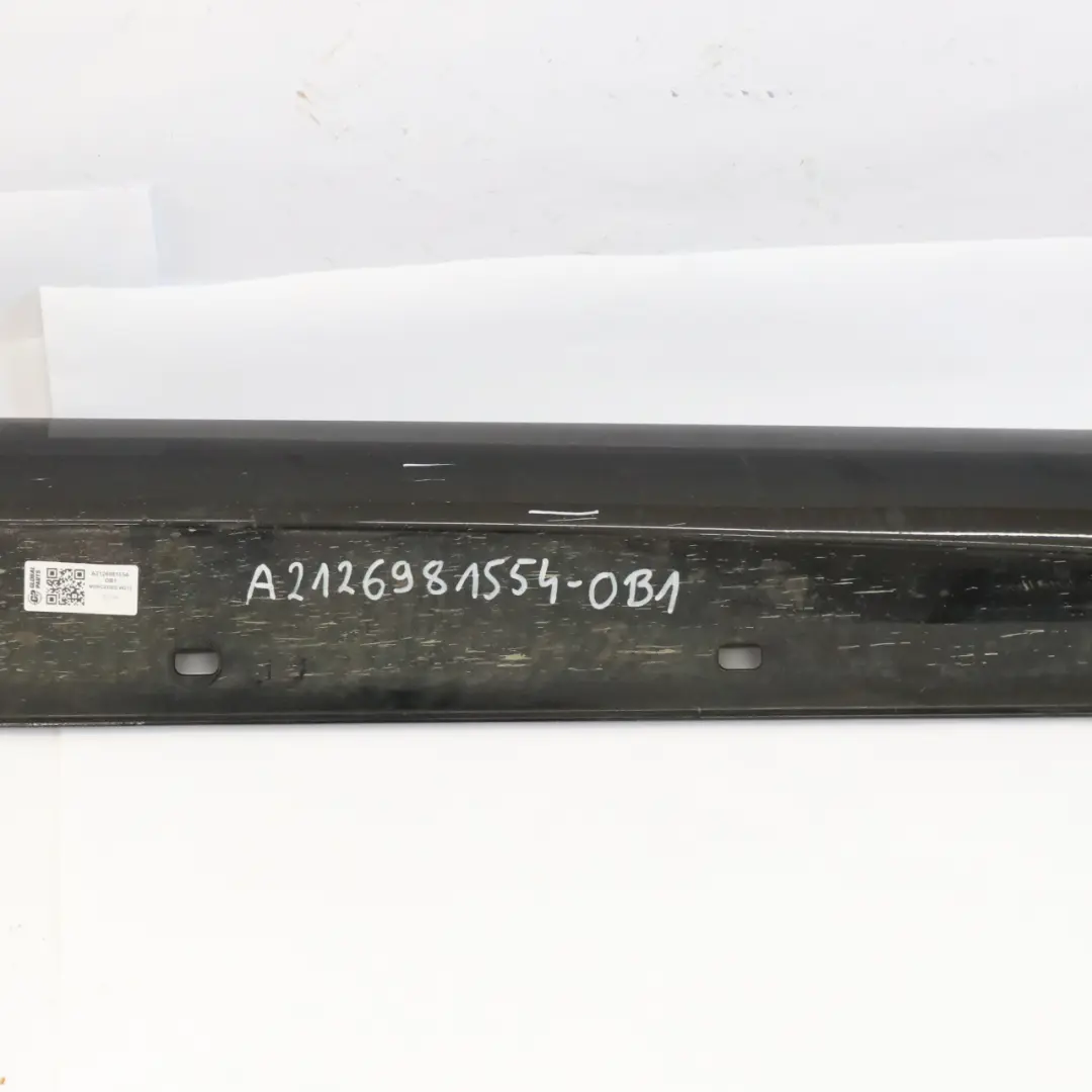 Minigonna laterale soglia porta AMG destra Nero ossidiana - 775 per Mercedes W212 con numero di parte A2126981554 Mercedes W212 Minigonna laterale soglia porta AMG destra Nero ossidiana - 775 - SKU A2126981554-OB1 - Numero di parte A2126981554