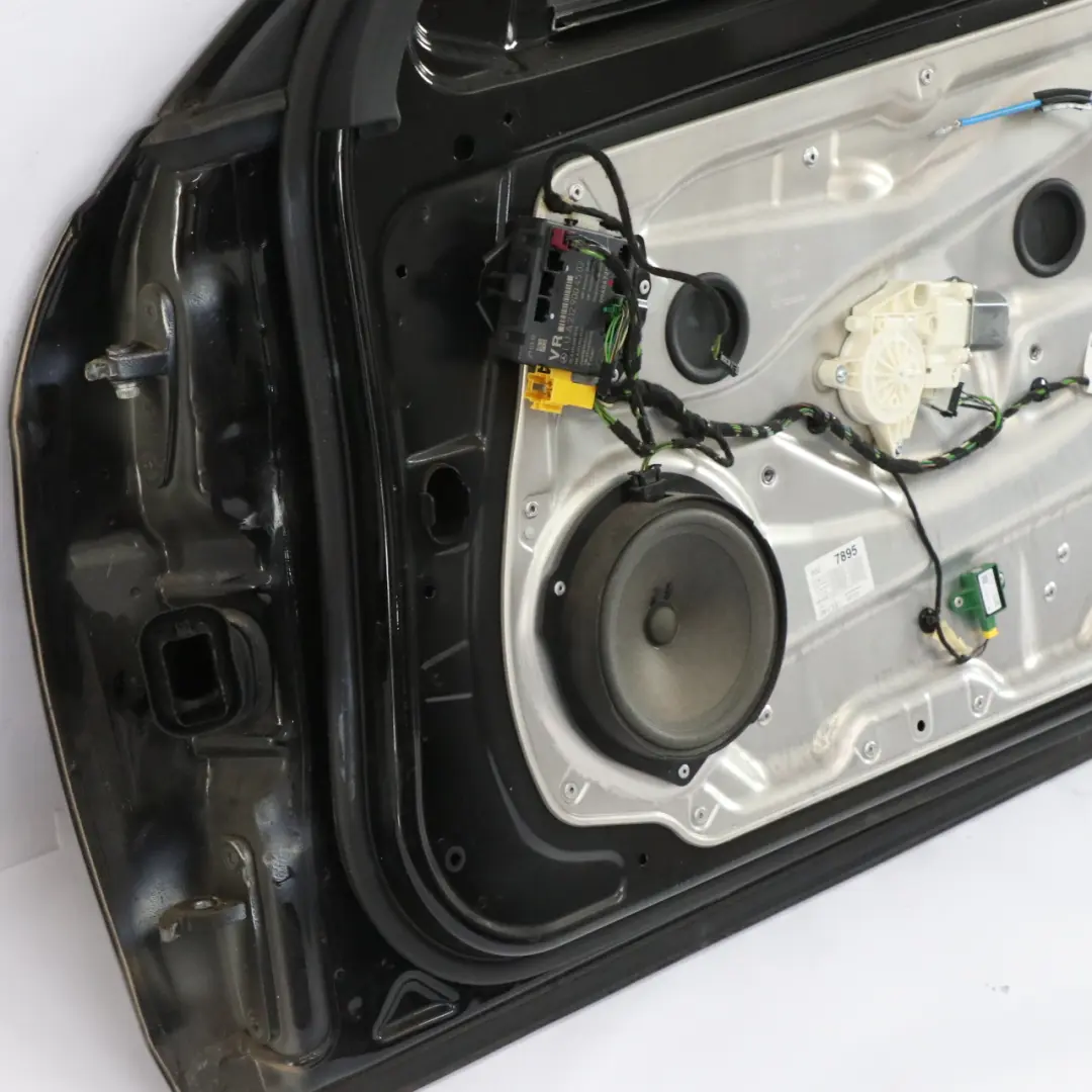 Mercedes W212 Puerta Delantera Derecha Tapa Panel Obsidian Black - 197 - SKU A2127200205-OB2 - Número de pieza A2127200205