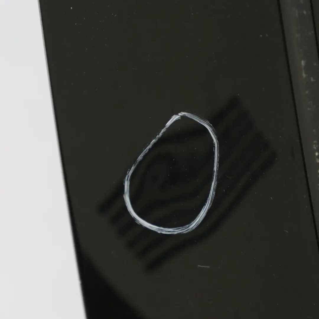 Puerta Delantera Derecha Tapa Panel Obsidian Black - 197 para Mercedes W212 con número de pieza A2127200205 Mercedes W212 Puerta Delantera Derecha Tapa Panel Obsidian Black - 197 - SKU A2127200205-OB2 - Número de pieza A2127200205