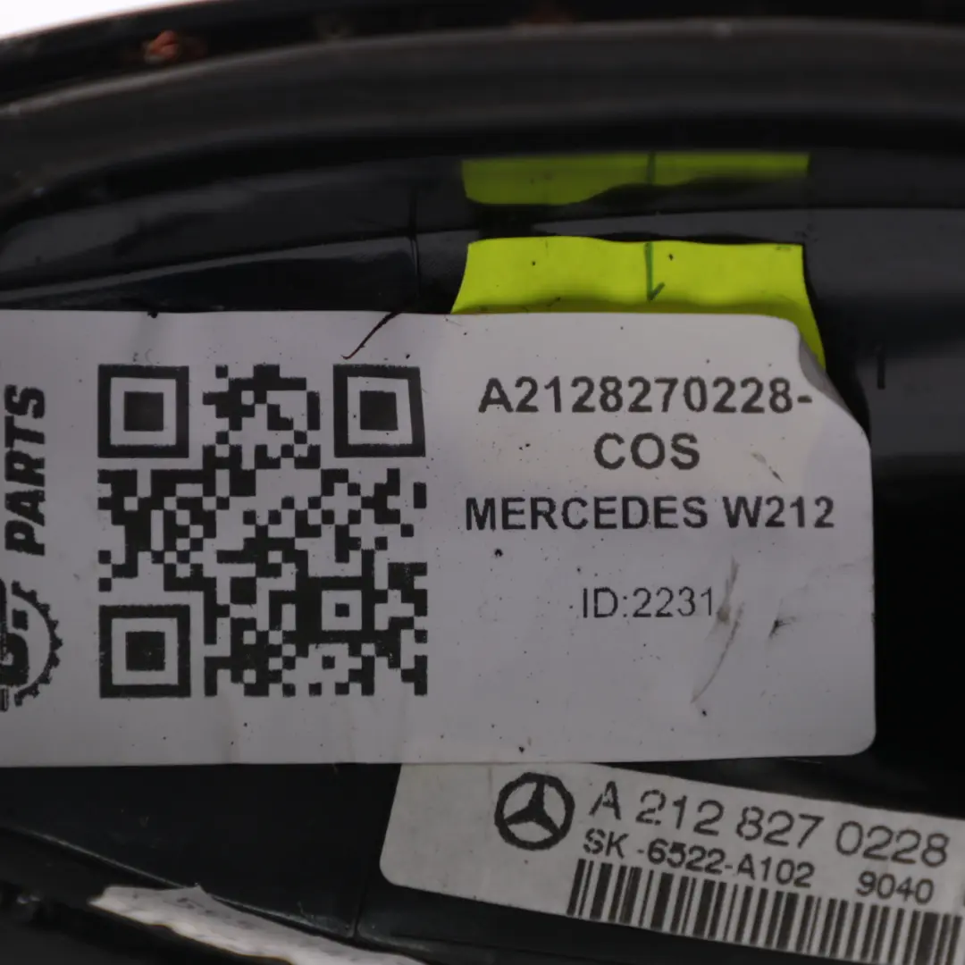 Antena Dachowa Dach Rekin Płetwa Czarny do Mercedes S212 o numerze A2128270228 Mercedes S212 Antena Dachowa Dach Rekin Płetwa Czarny - SKU A2128270228-COS - Numer Części A2128270228