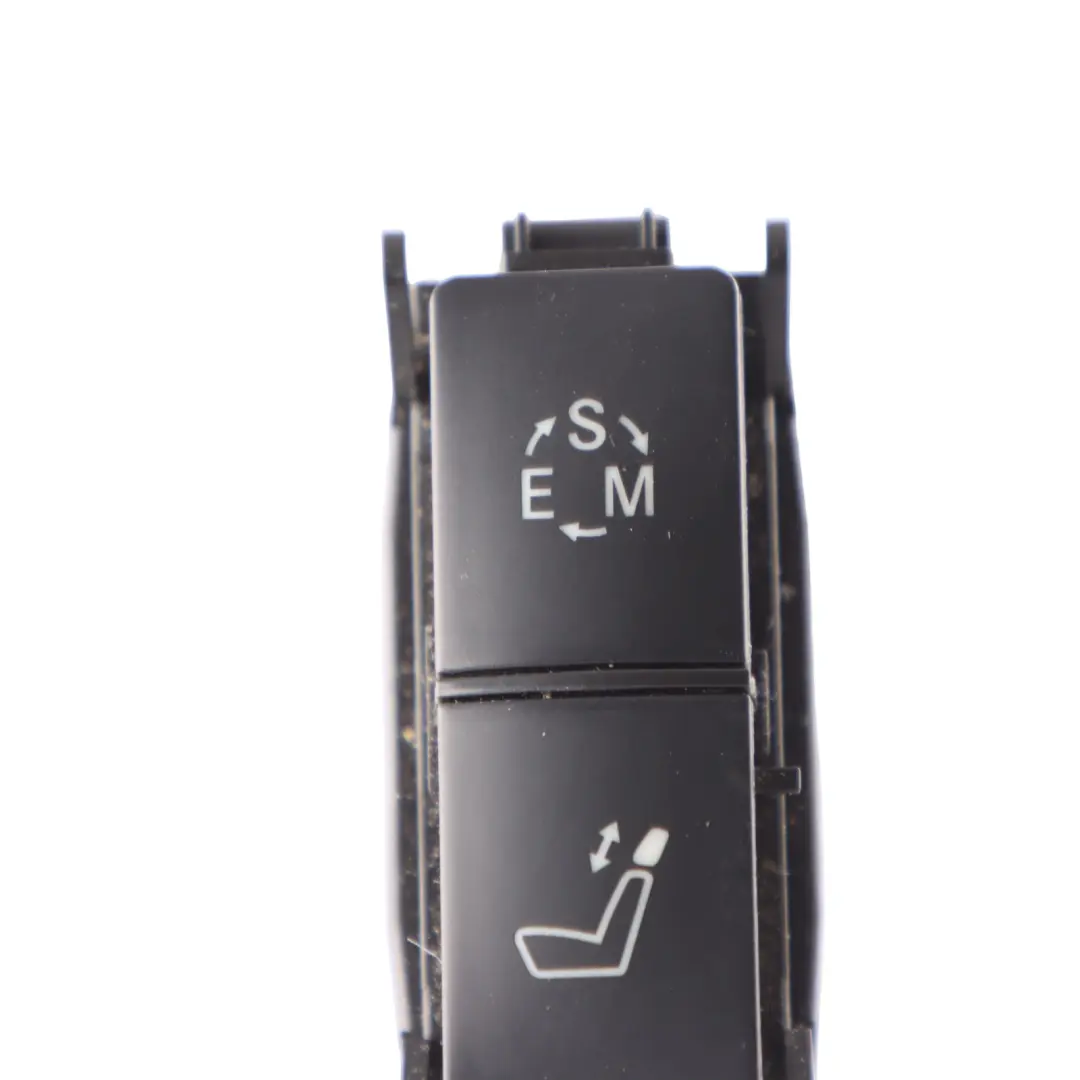 Interruttore Controllo Regolatore Poggiatesta Sinistro per Mercedes A207 con numero di parte A2129055801 Mercedes A207 Interruttore Controllo Regolatore Poggiatesta Sinistro - SKU A2129055801 - Numero di parte A2129055801