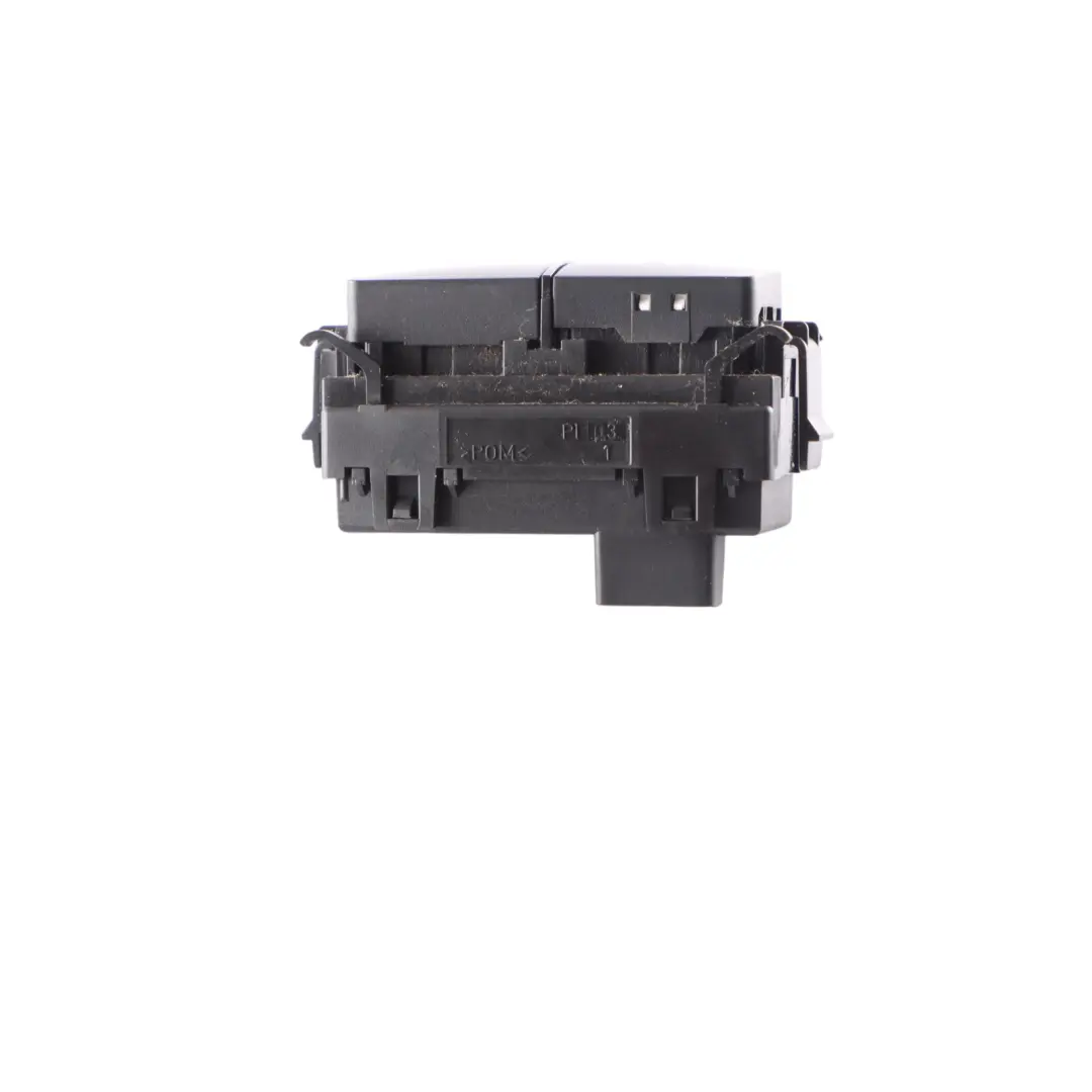 Interruttore PDC Cabrio Console Centrale Parktronic per Mercedes A207 con numero di parte A2129056101 Mercedes A207 Interruttore PDC Cabrio Console Centrale Parktronic - SKU A2129056101 - Numero di parte A2129056101