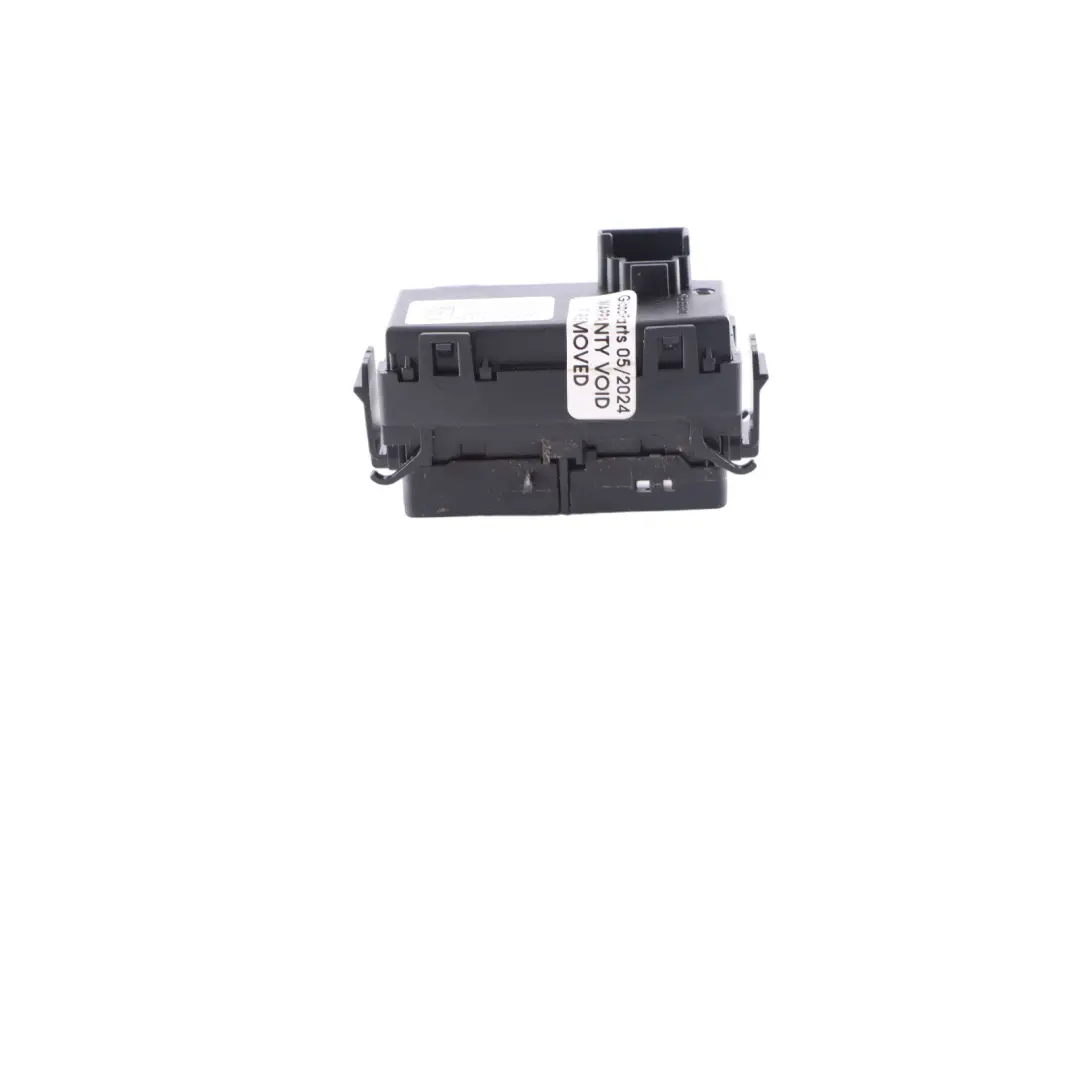 Interrupteur PDC Console Centrale pour Mercedes A207 Cabriolet à propos du numéro de pièce A2129056101 Mercedes A207 Cabriolet Interrupteur PDC Console Centrale - SKU A2129056101 - Numéro de pièce A2129056101