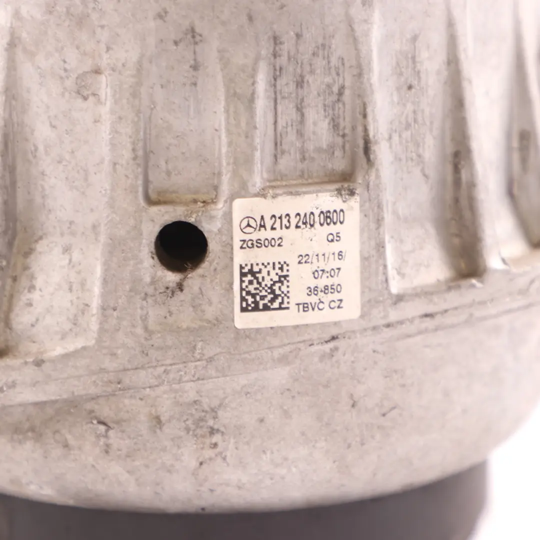 OM654 Engine Bracket Mount Support to Mercedes W213 Diesel with Part number A2132400600 Mercedes W213 Diesel OM654 Engine Bracket Mount Support - SKU A2132400600 - Part number A2132400600