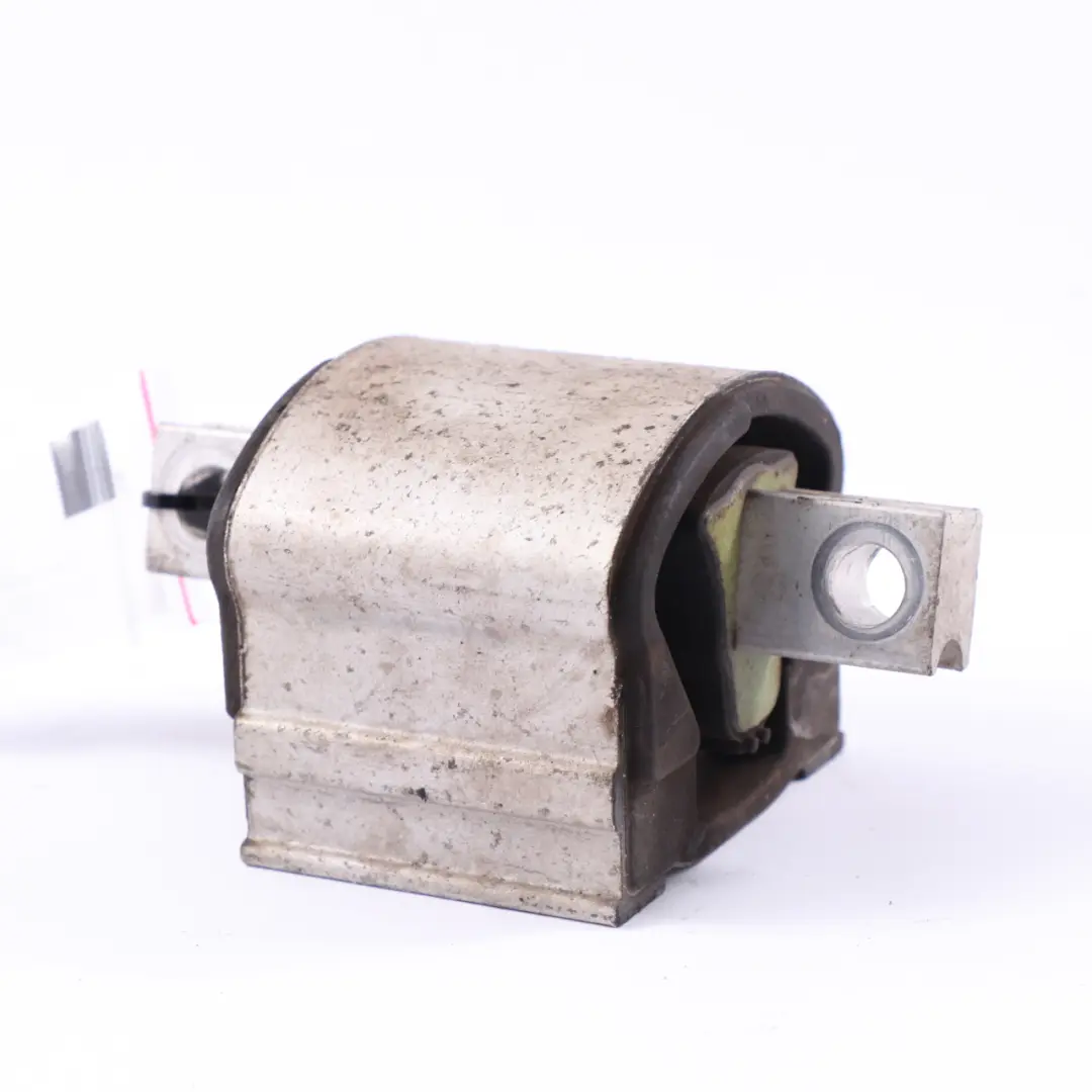 Support boîte de vitesses Transmission Bracket Bearing pour Mercedes W205 à propos du numéro de pièce A2132406100 Mercedes W205 Support boîte de vitesses Transmission Bracket Bearing - SKU A2132406100 - Numéro de pièce A2132406100