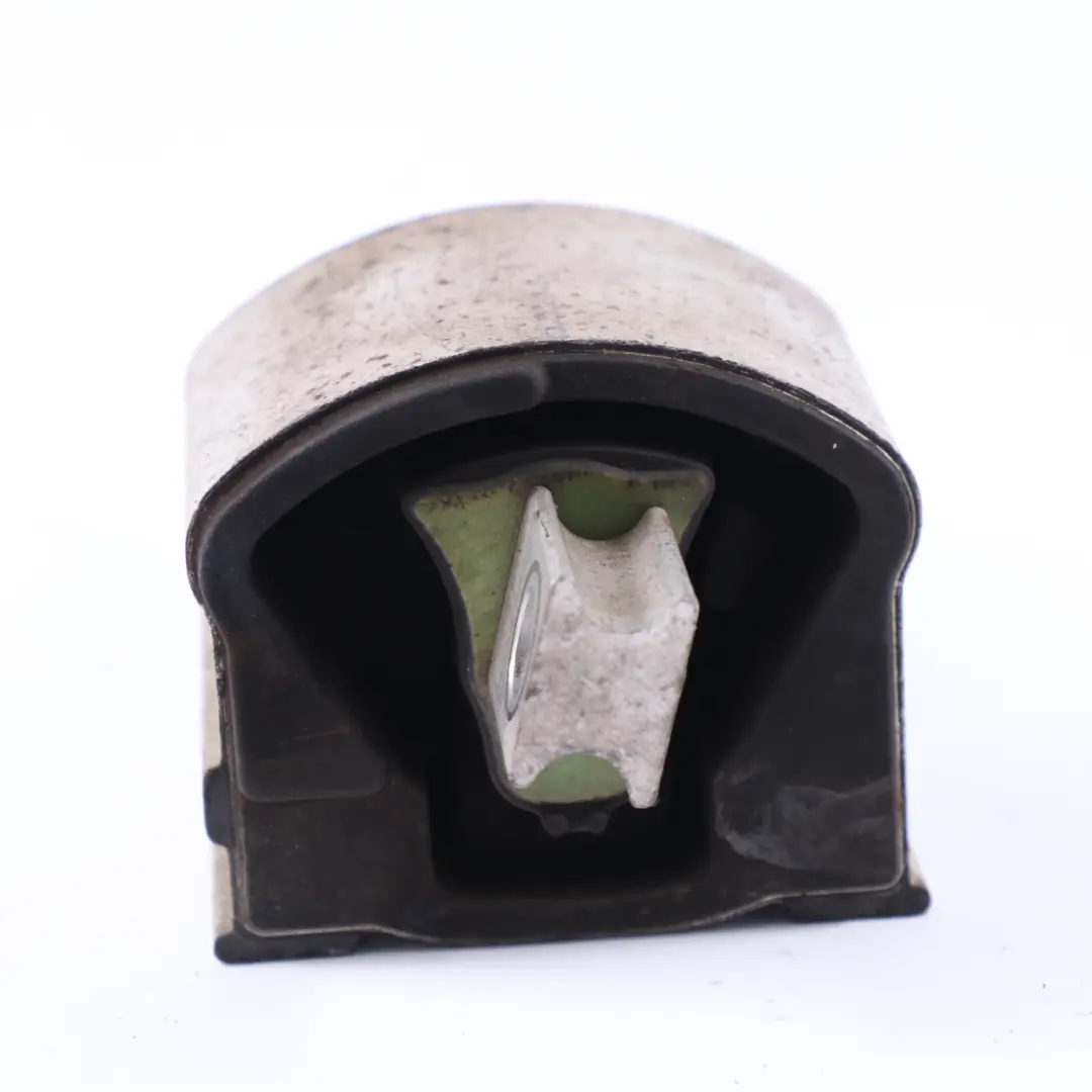 Supporto cambio Supporto della trasmissione Cuscinetto per Mercedes W205 con numero di parte A2132406100 Mercedes W205 Supporto cambio Supporto della trasmissione Cuscinetto - SKU A2132406100 - Numero di parte A2132406100